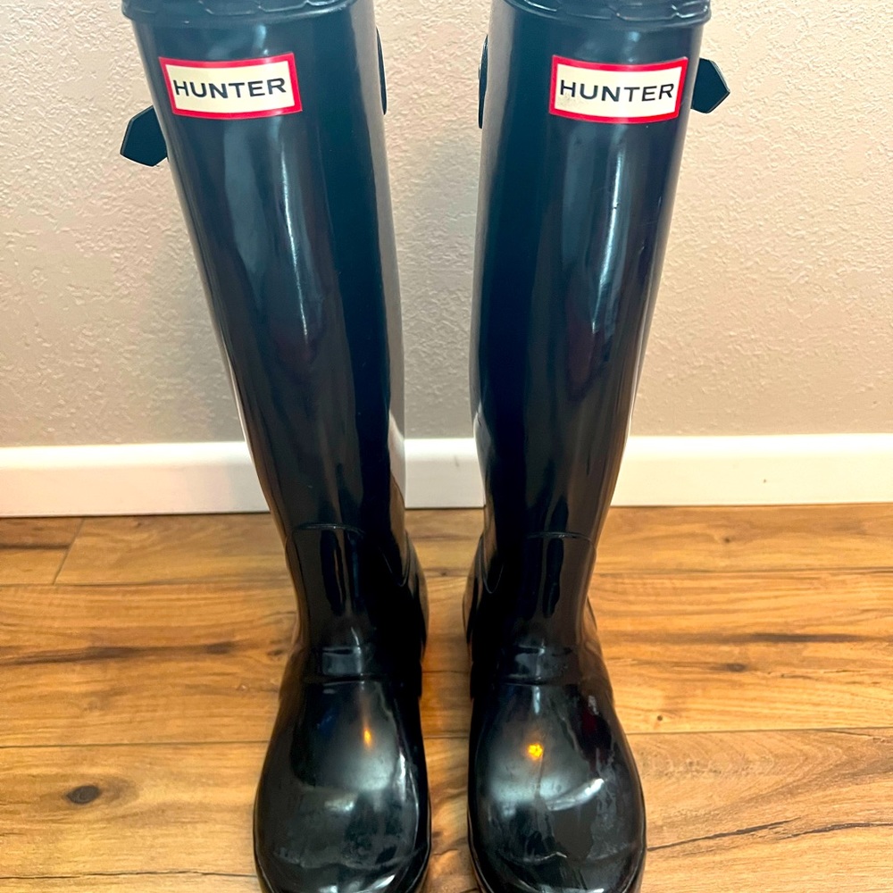 Hunter rain boots tall